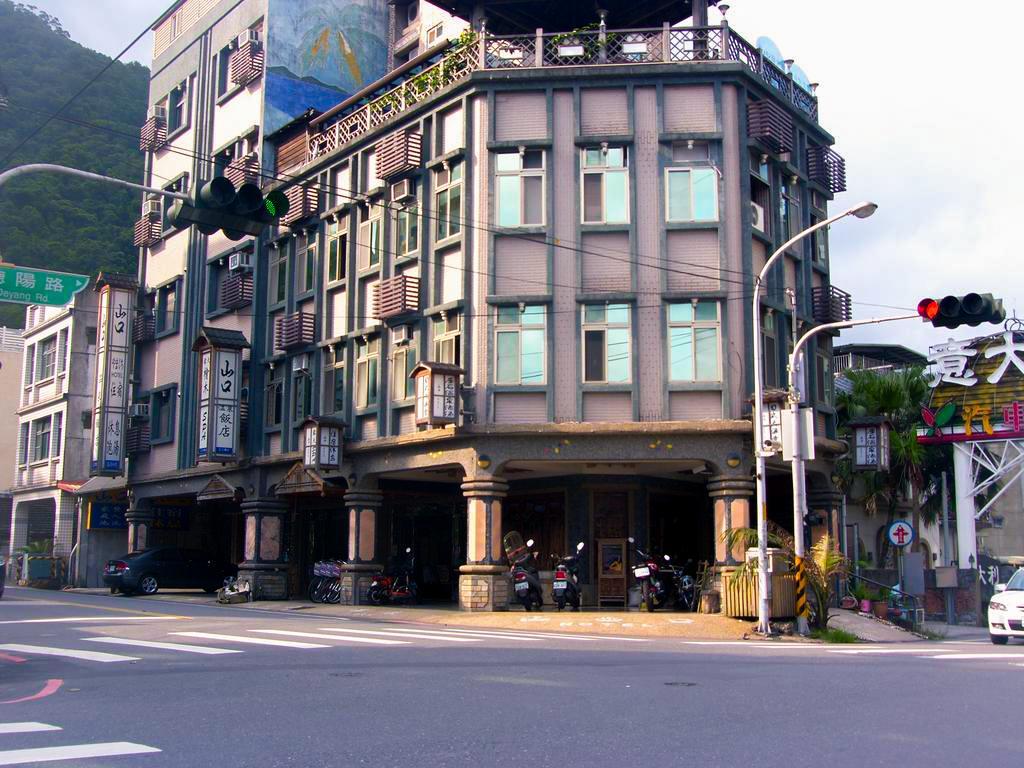 Shankou Hotspring Hotel Цзяоси Экстерьер фото