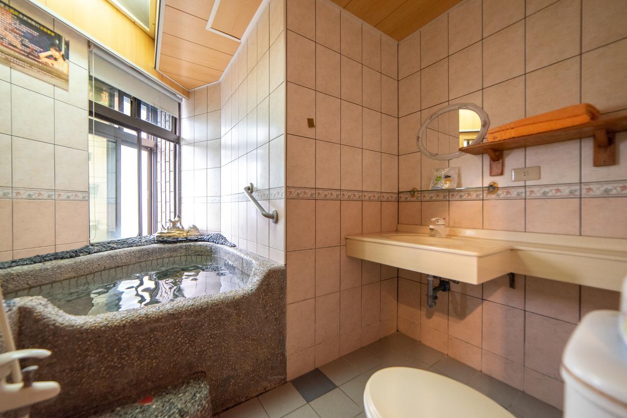 Shankou Hotspring Hotel Цзяоси Экстерьер фото